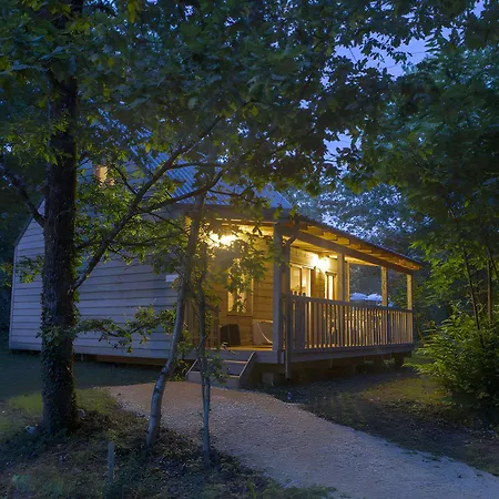 2 Chalet *